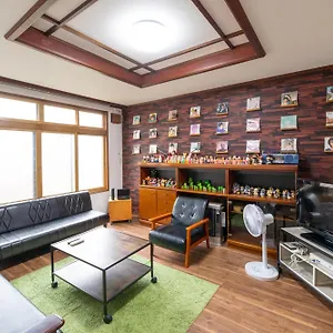 Apartment Tomoeドットコム3 Music, Hakodate